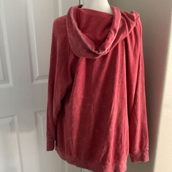 Torrid Red Sweatshirt Sz 2X - Picture 2 of 3